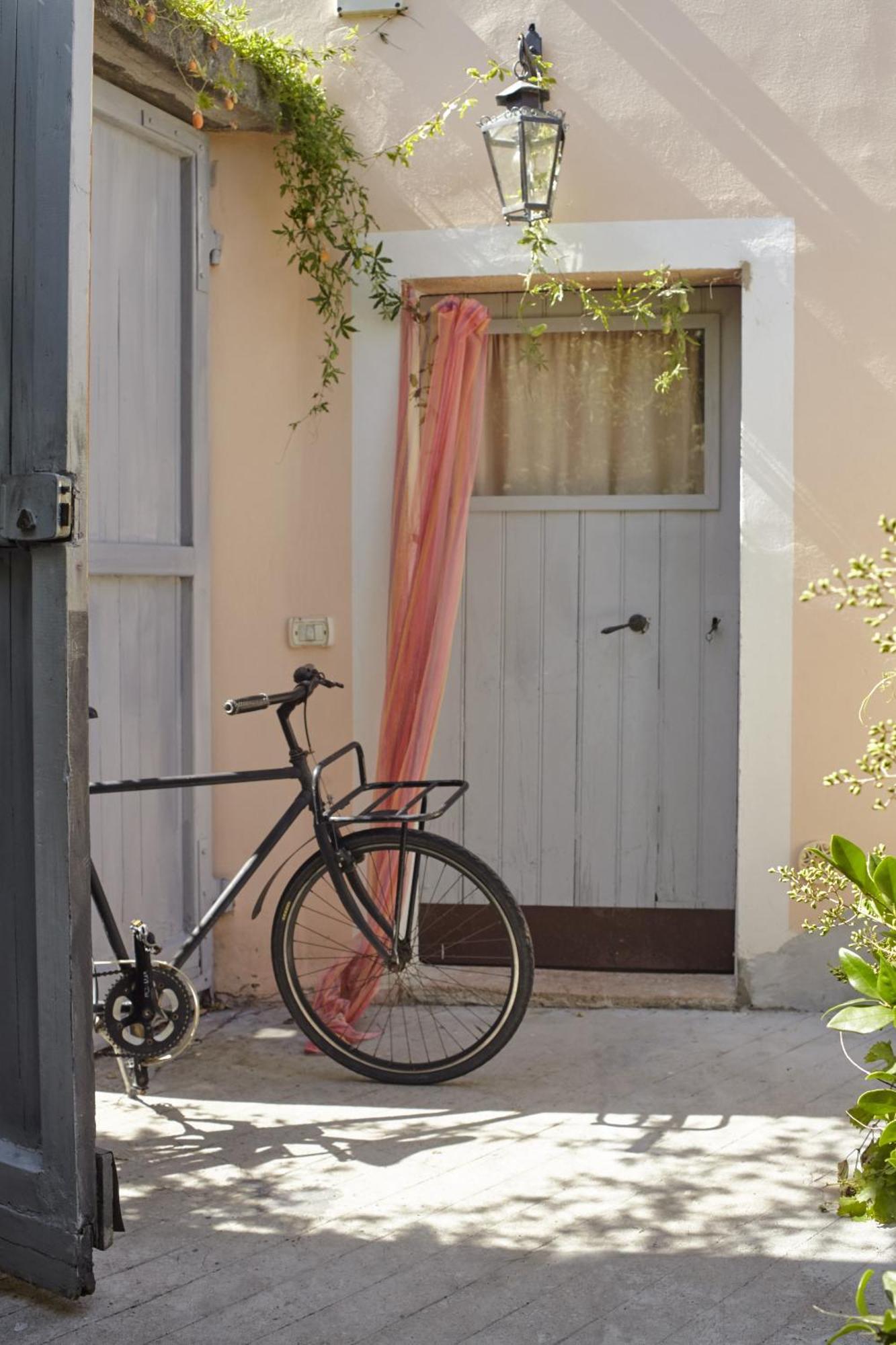 B&B Giardinidivale A 2 Chilometri Da Finale Ligure Borgio Verezzi Phòng bức ảnh